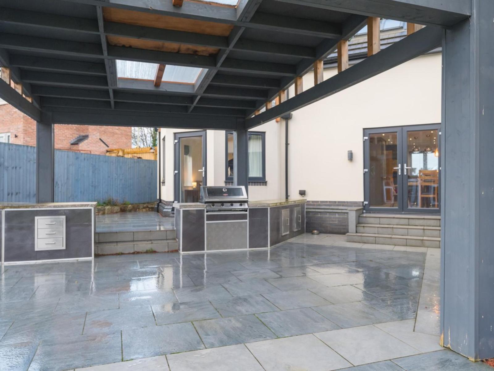 Pass The Keys 4 Bedroom Modern Spacious Home Pontesbury Esterno foto