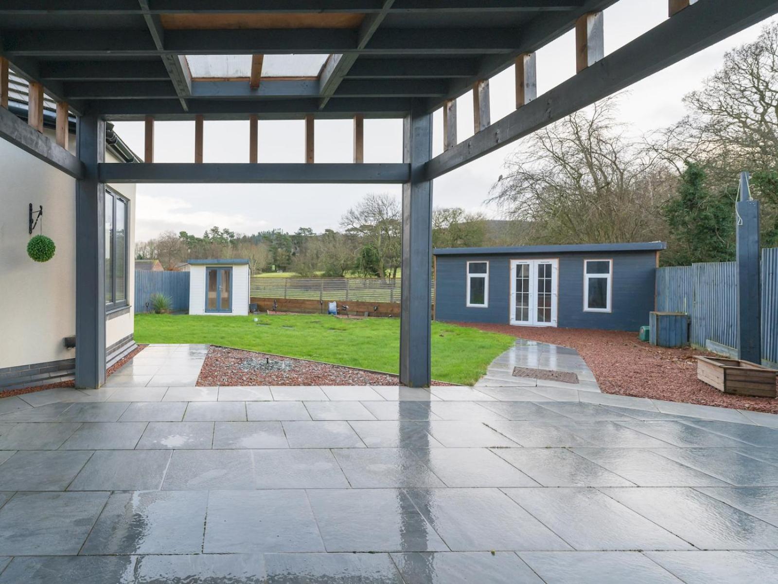 Pass The Keys 4 Bedroom Modern Spacious Home Pontesbury Esterno foto